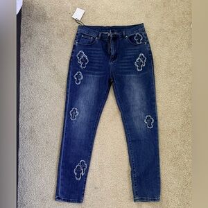 Stylish Blue Embroidered Women's Jeans